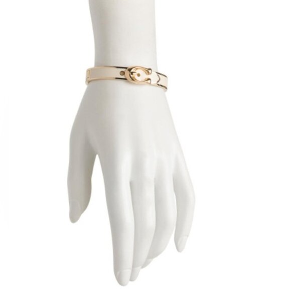 NWT COACH Buckle Bangle‎ Bracelet SIGNATURE C Gold Plated & Chalk Enamel Hinged - Picture 1 of 13